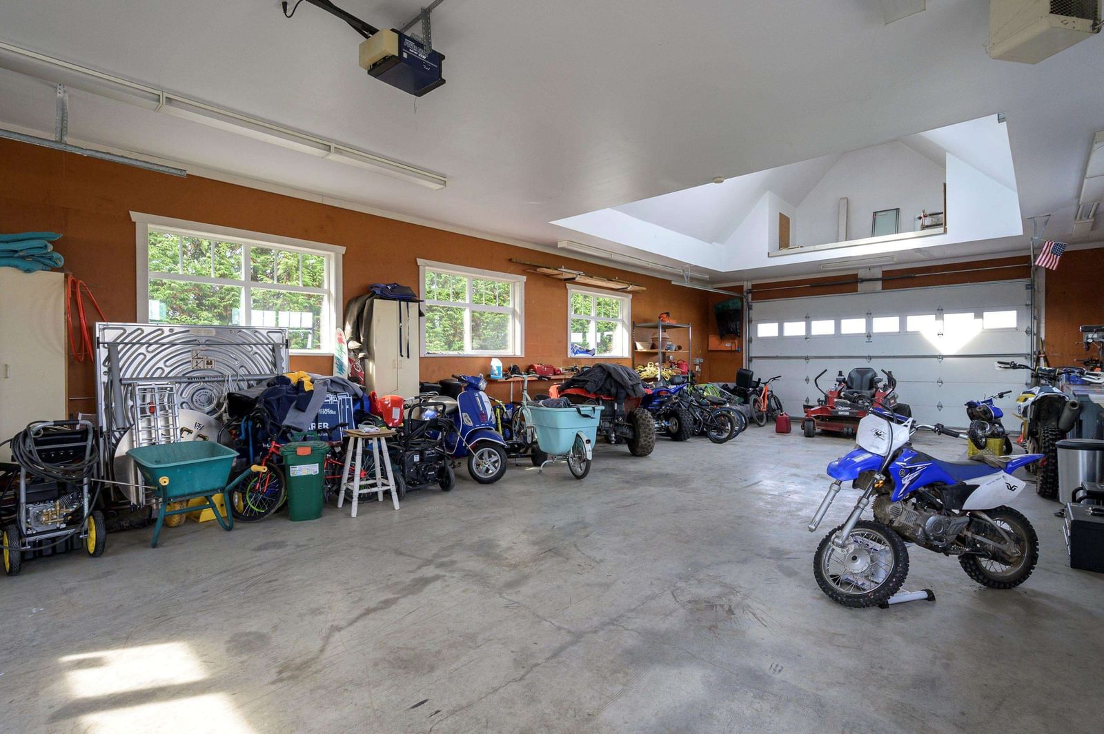 Listing Image 30