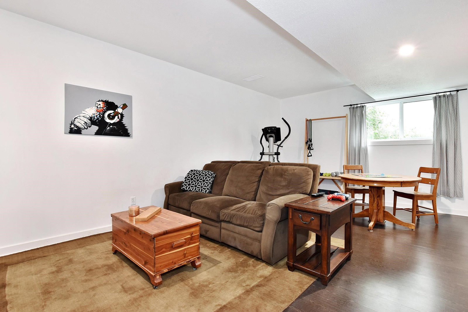 Listing Image 25