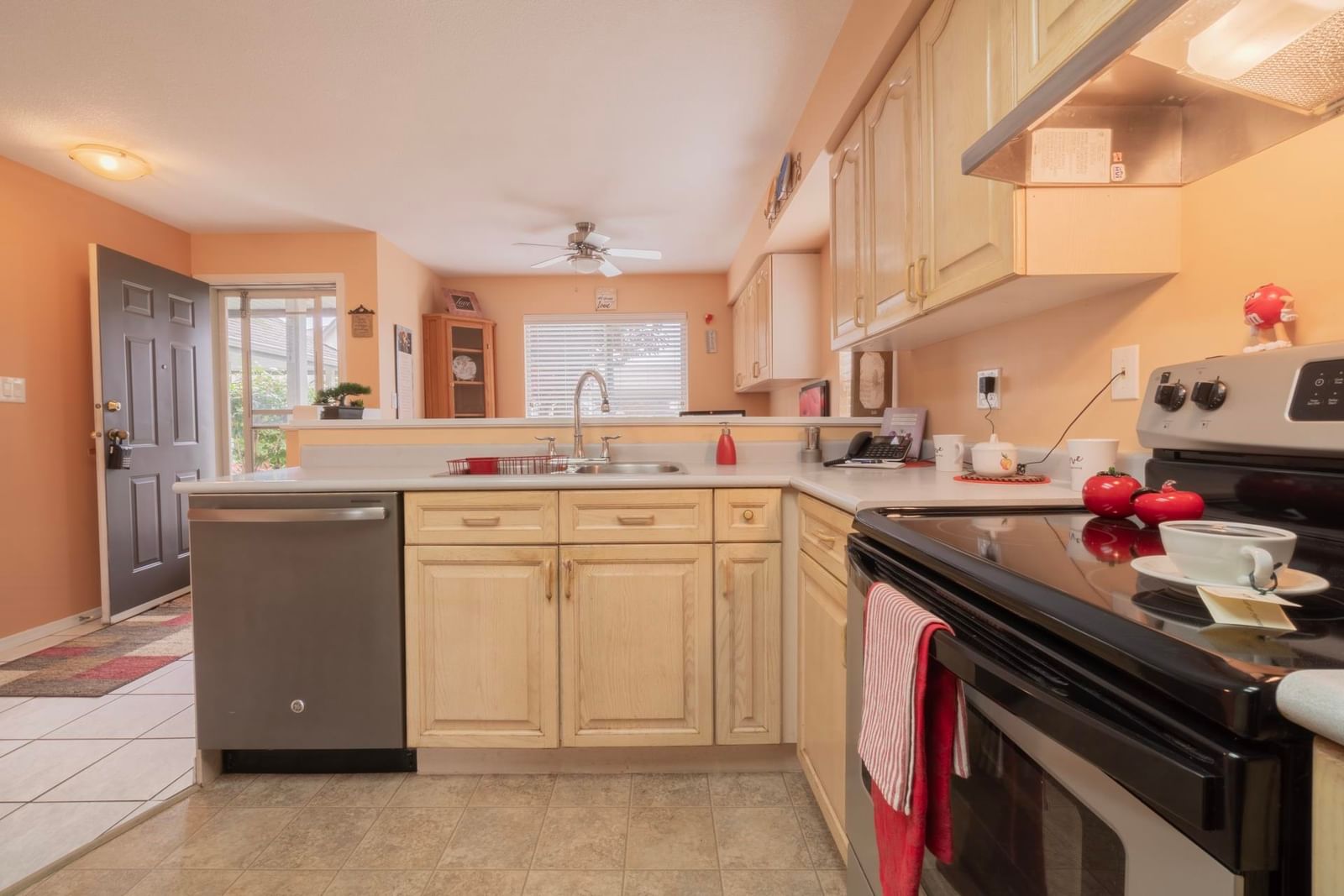 Listing Image 10