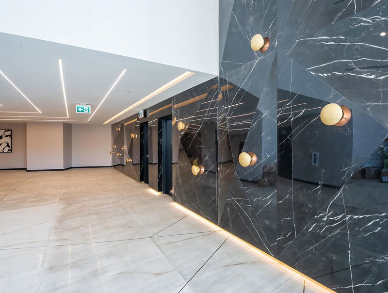 1601 - 5333 Goring Street, Burnaby, V5B 0B6 | Image 2