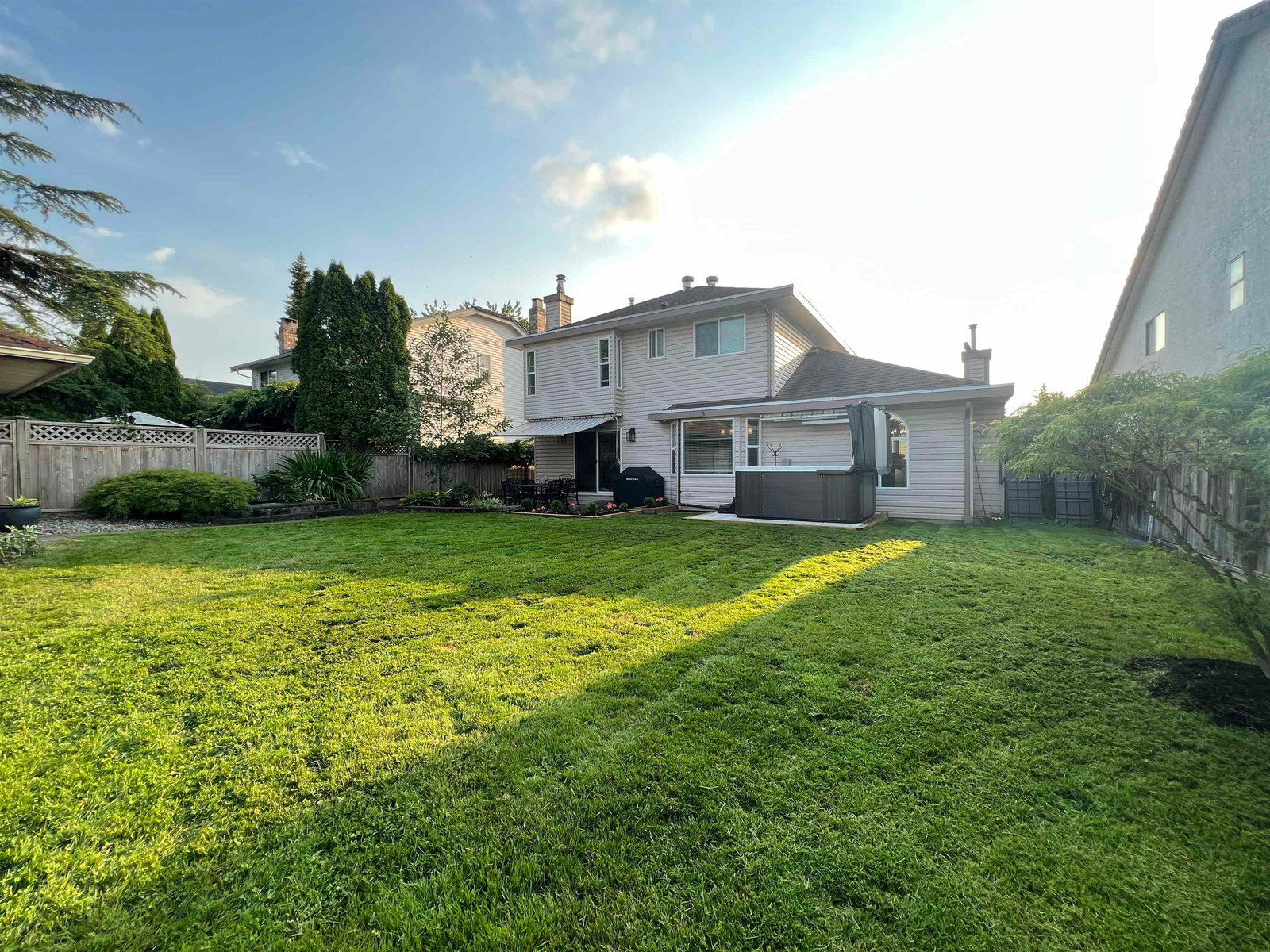 Listing Image 26