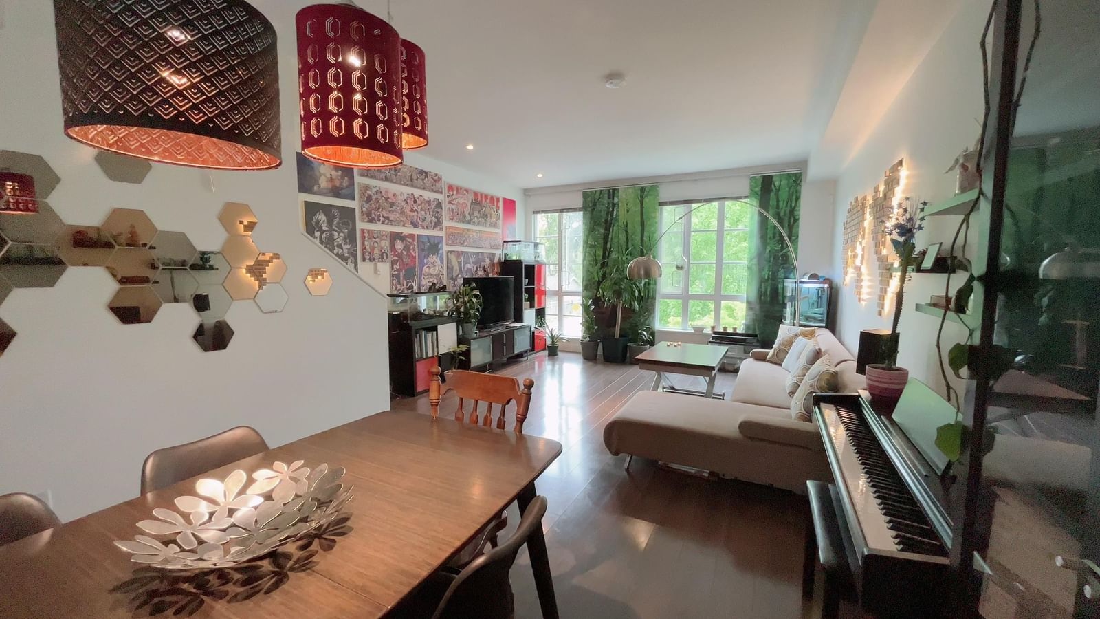Listing Image 10
