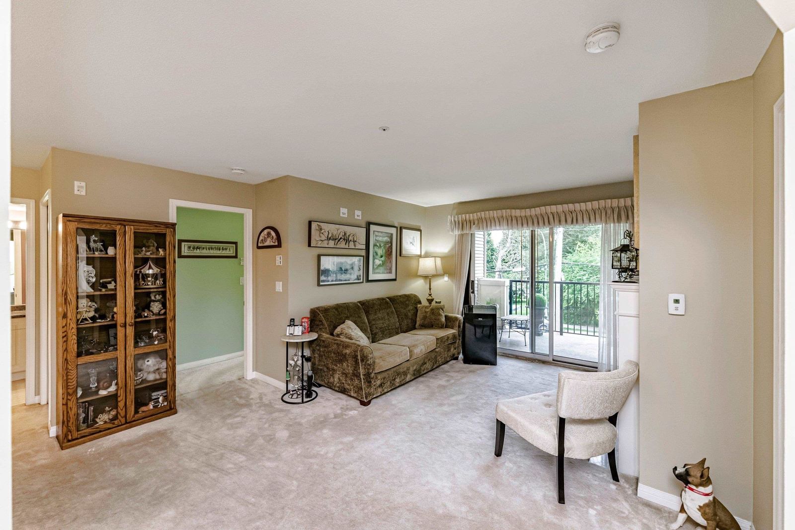 Listing Image 9