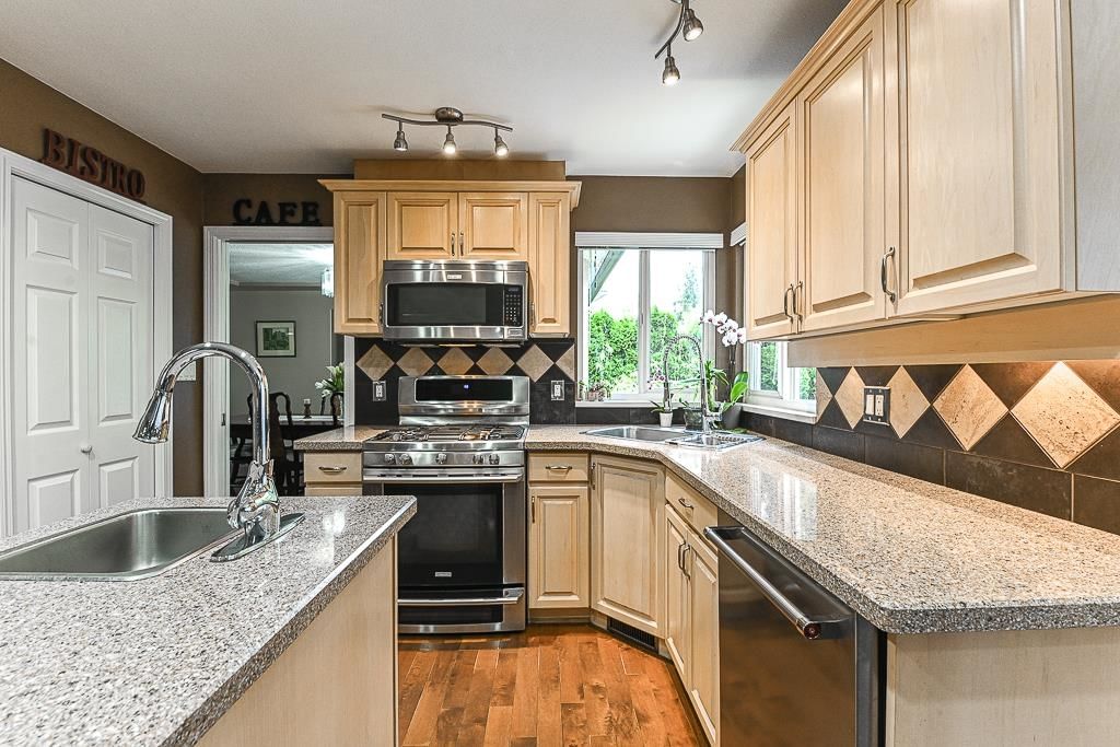 Listing Image 13