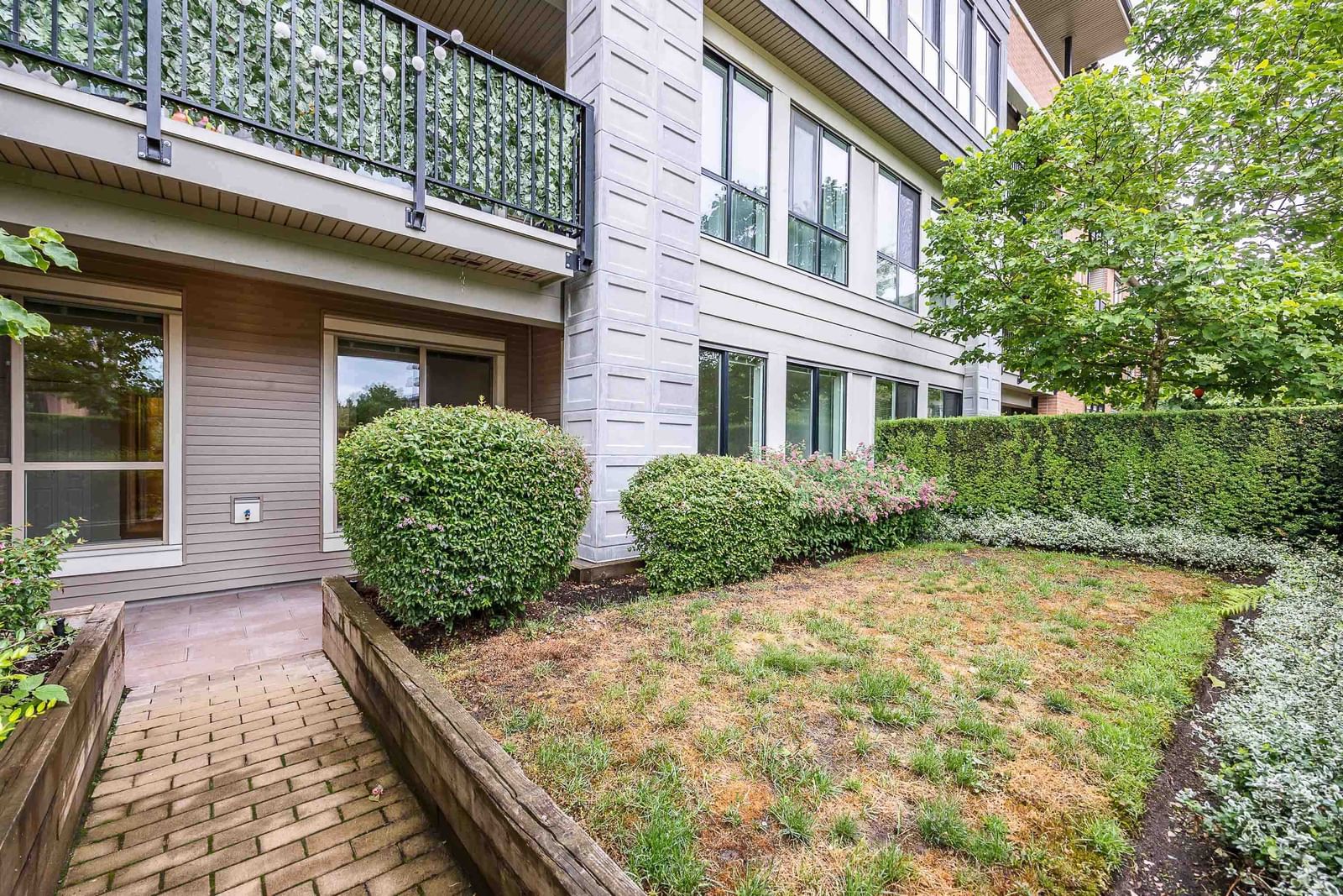 Listing Image 18