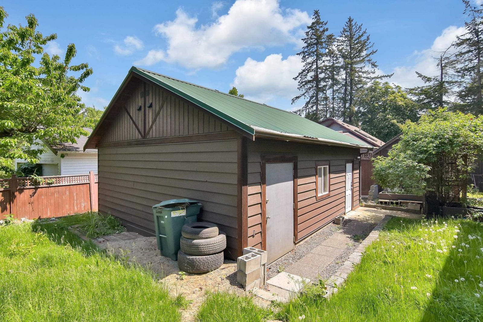 Listing Image 23