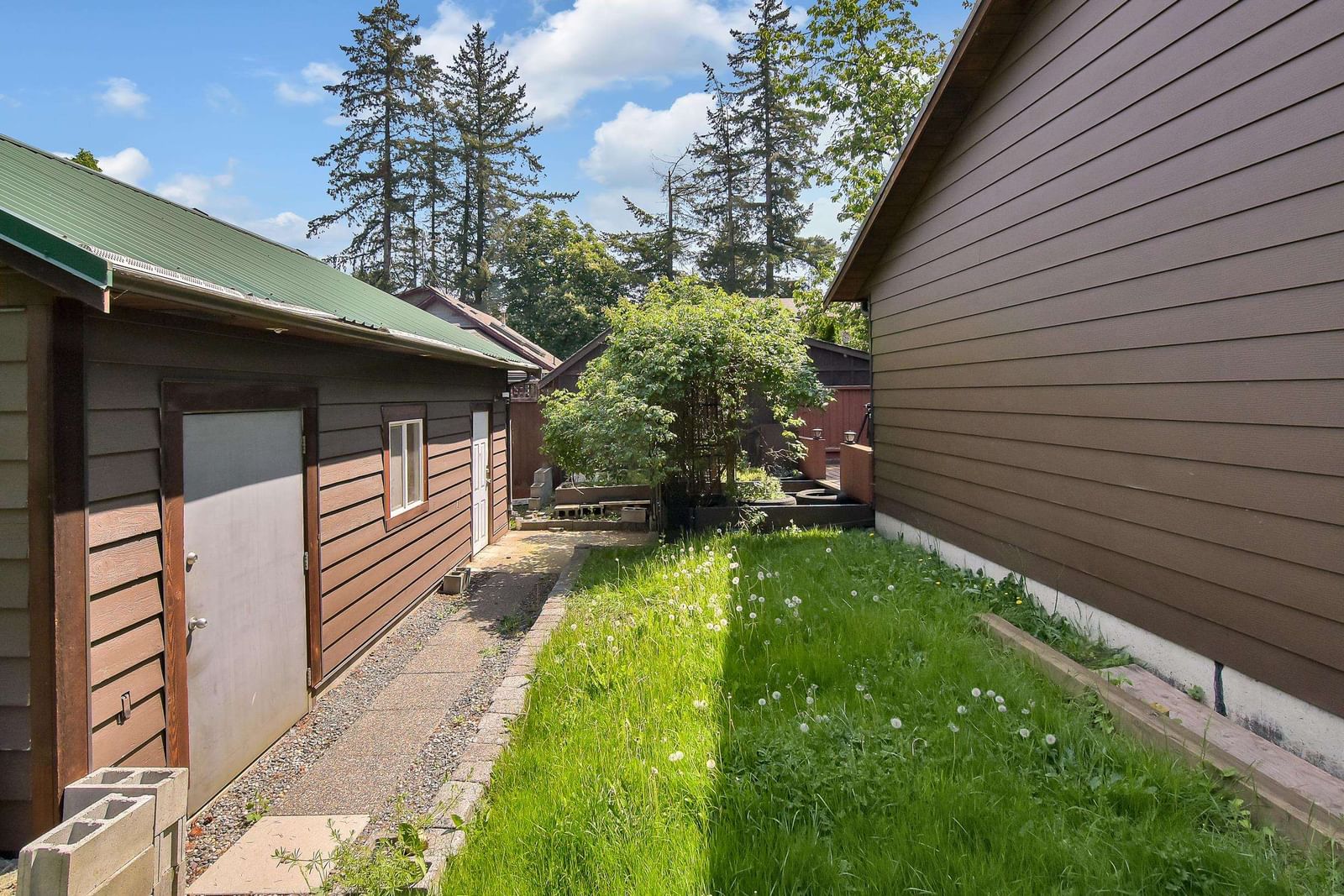 Listing Image 25