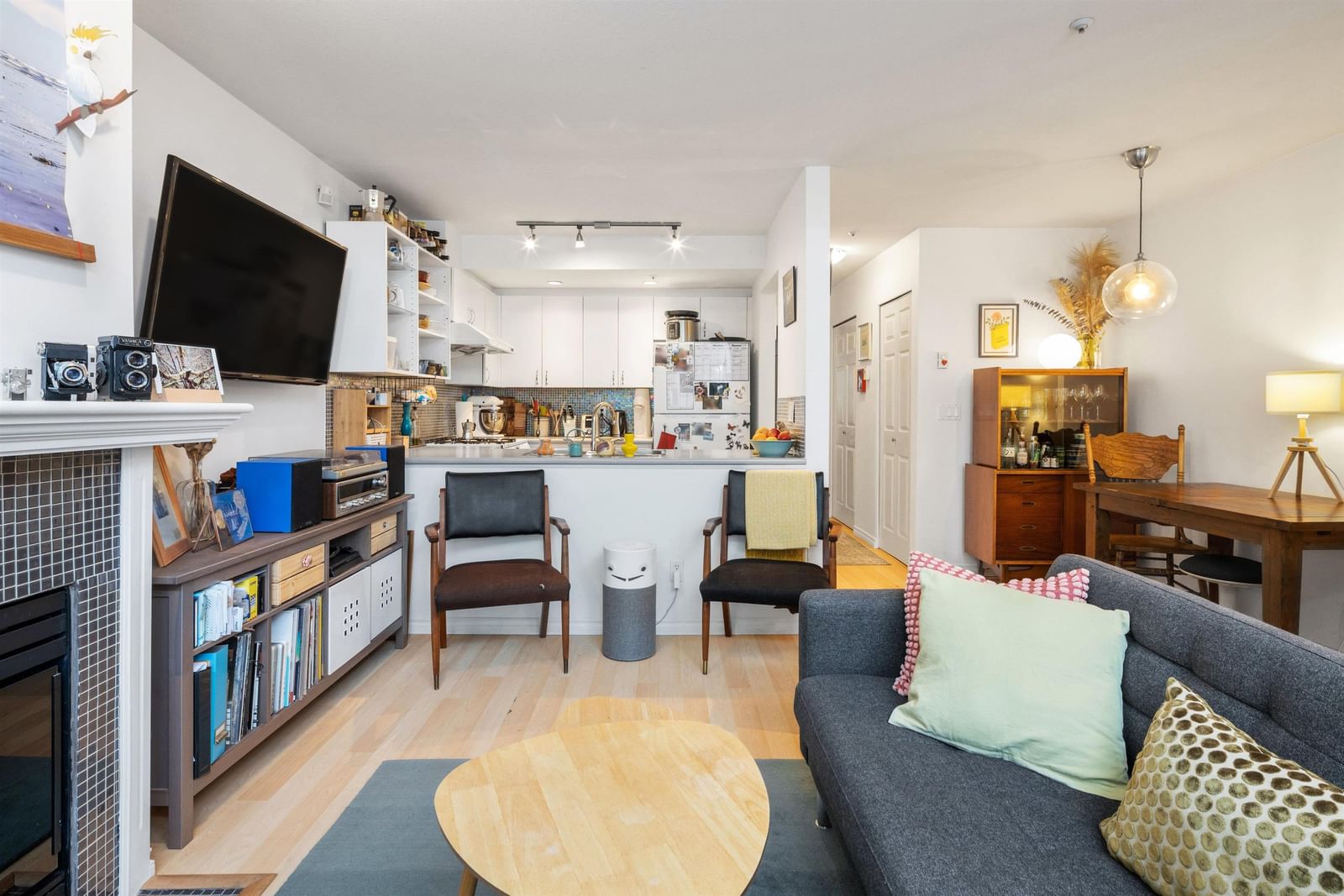 Listing Image 15