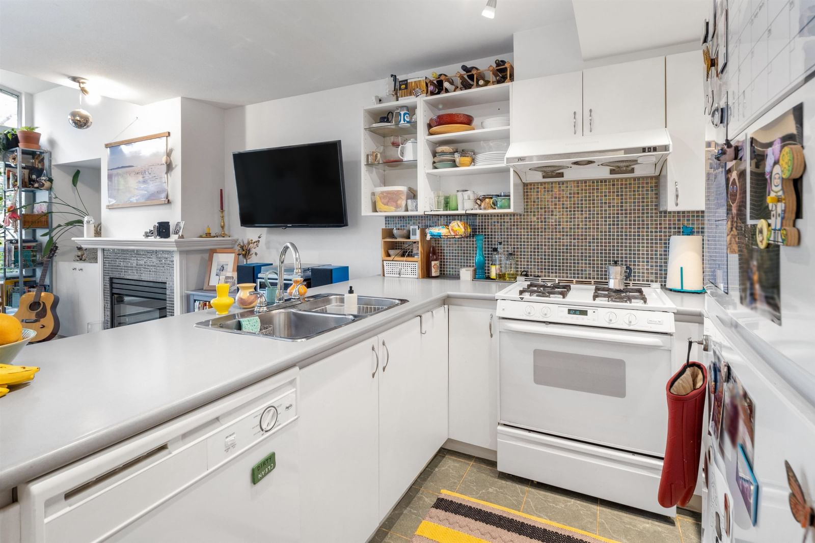 Listing Image 19