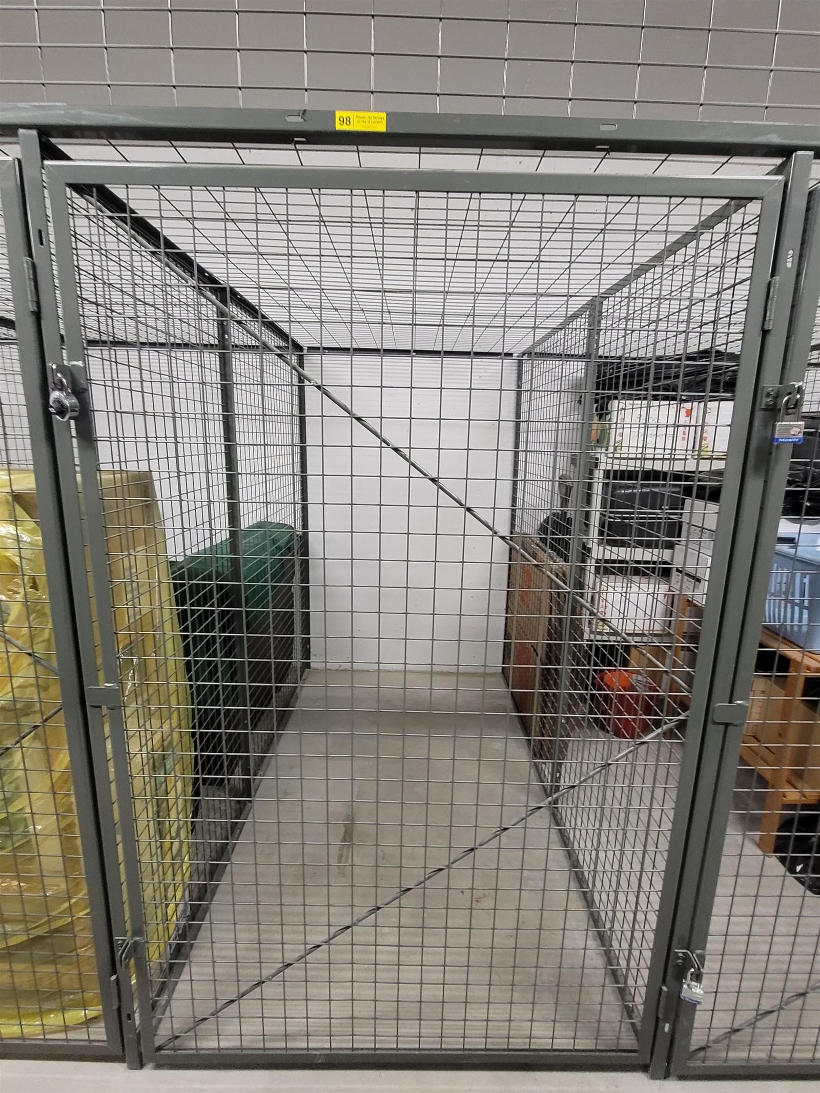 Listing Image 11