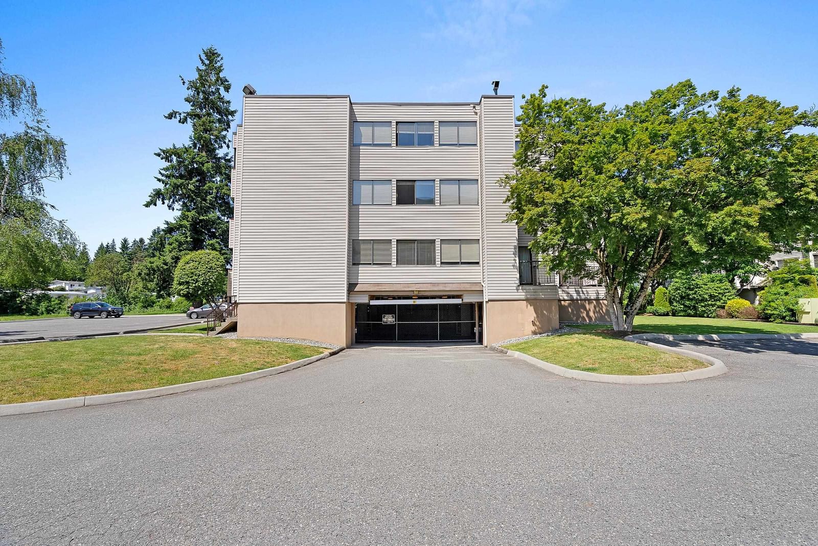 Listing Image 23