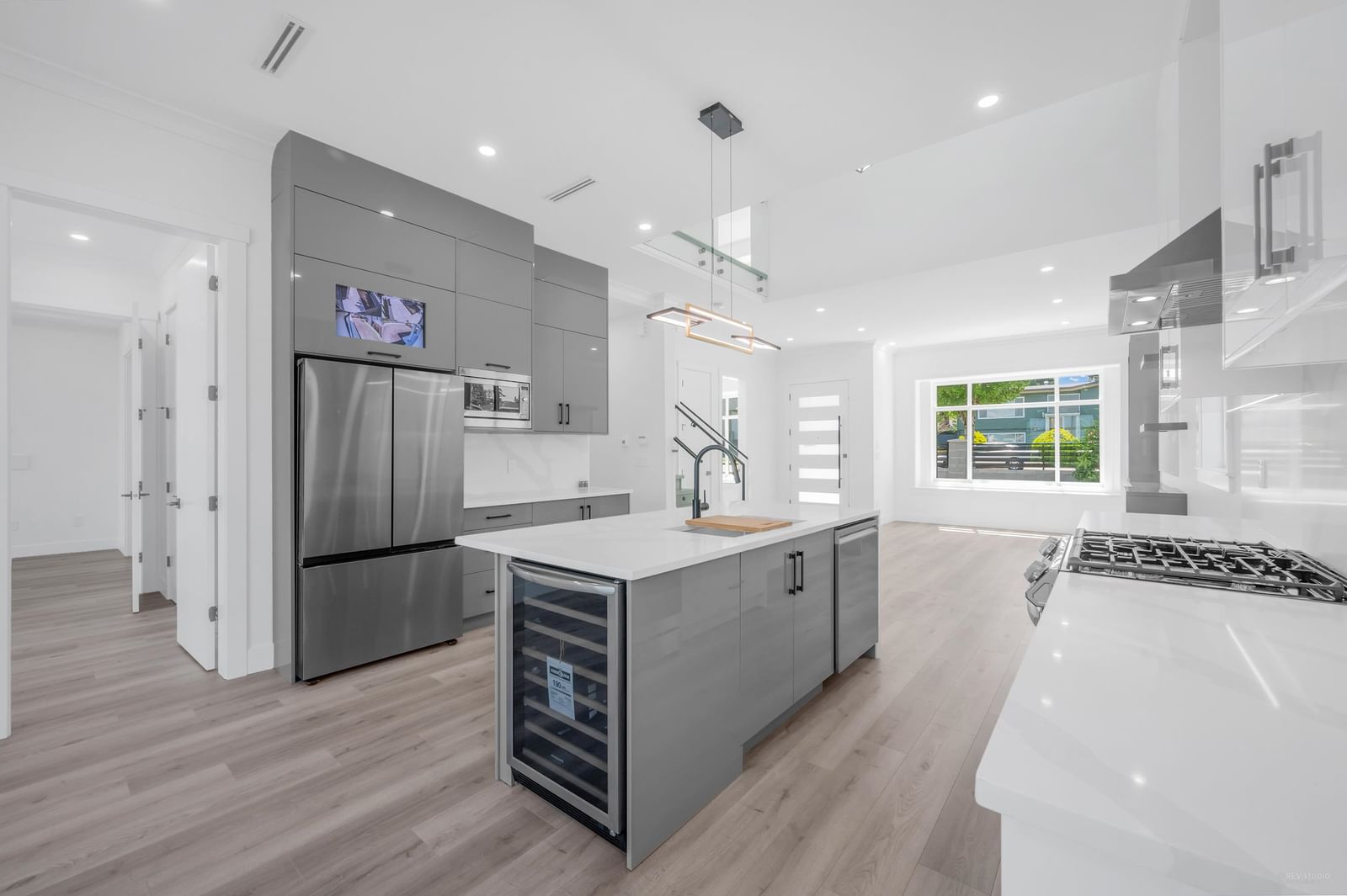 Listing Image 19