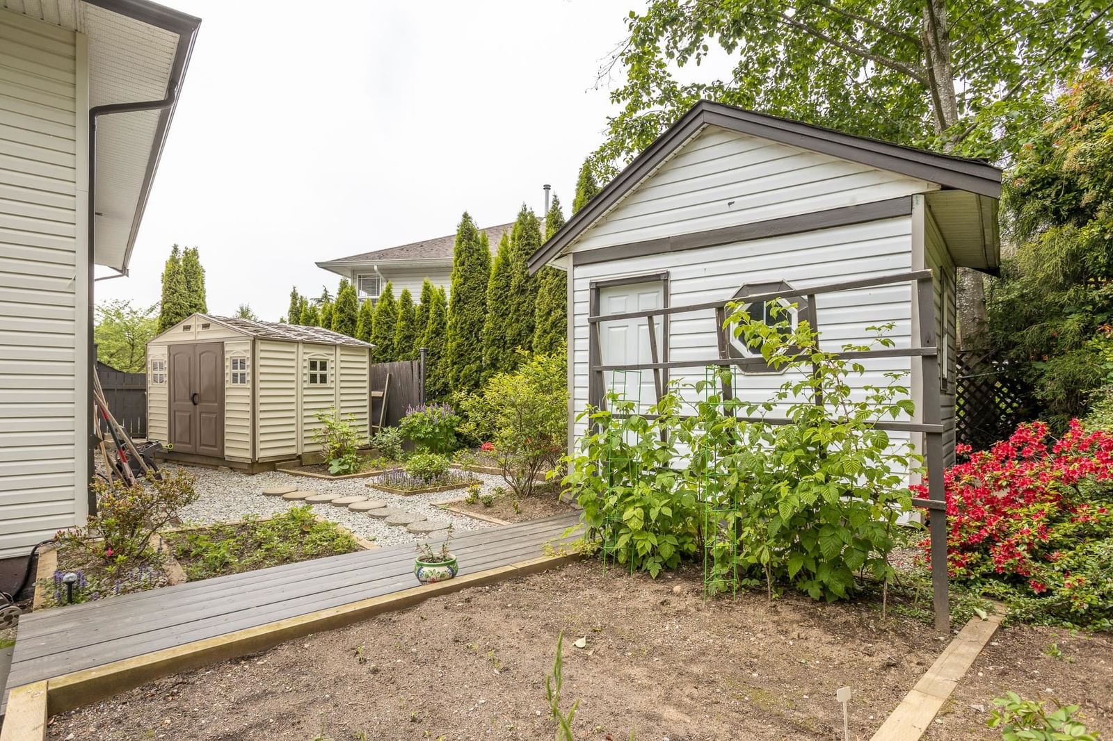 Listing Image 40