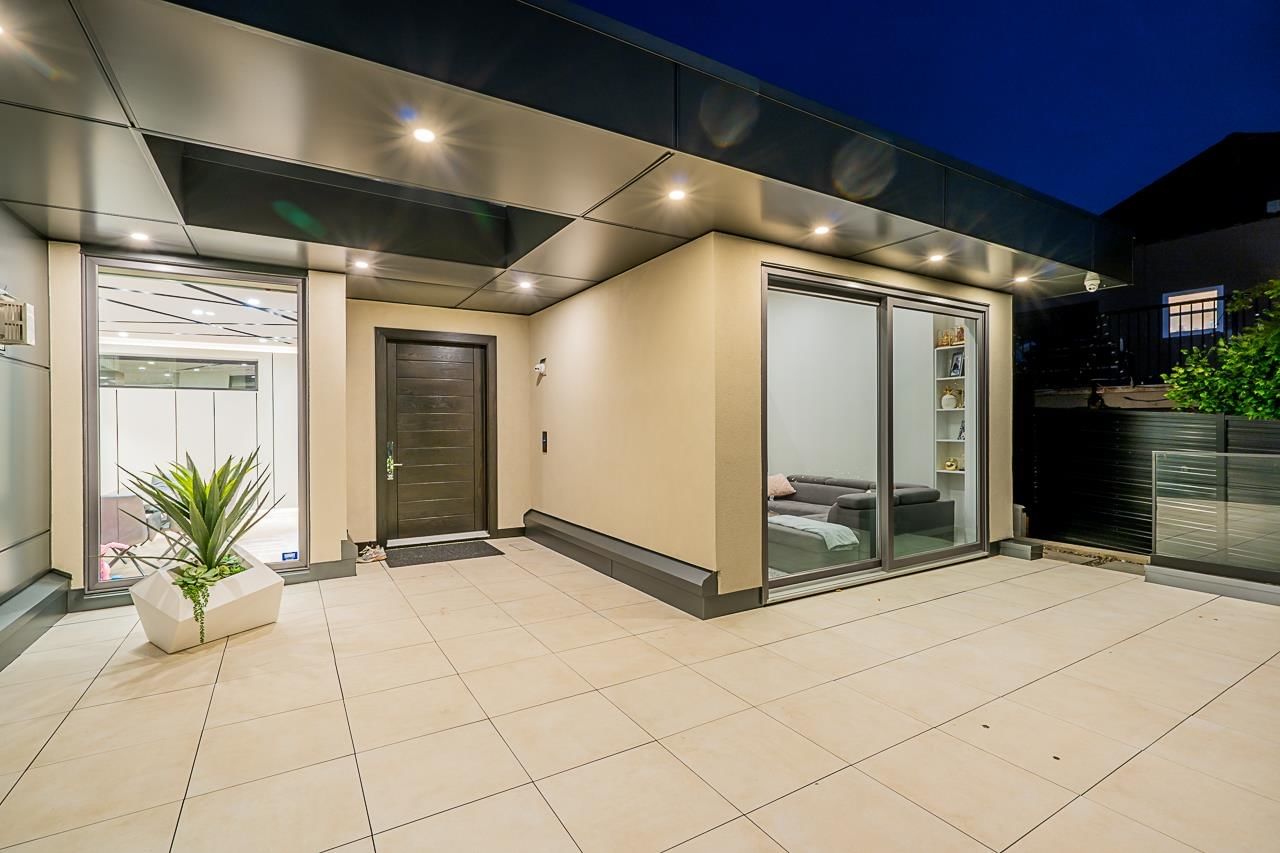 Listing Image 9