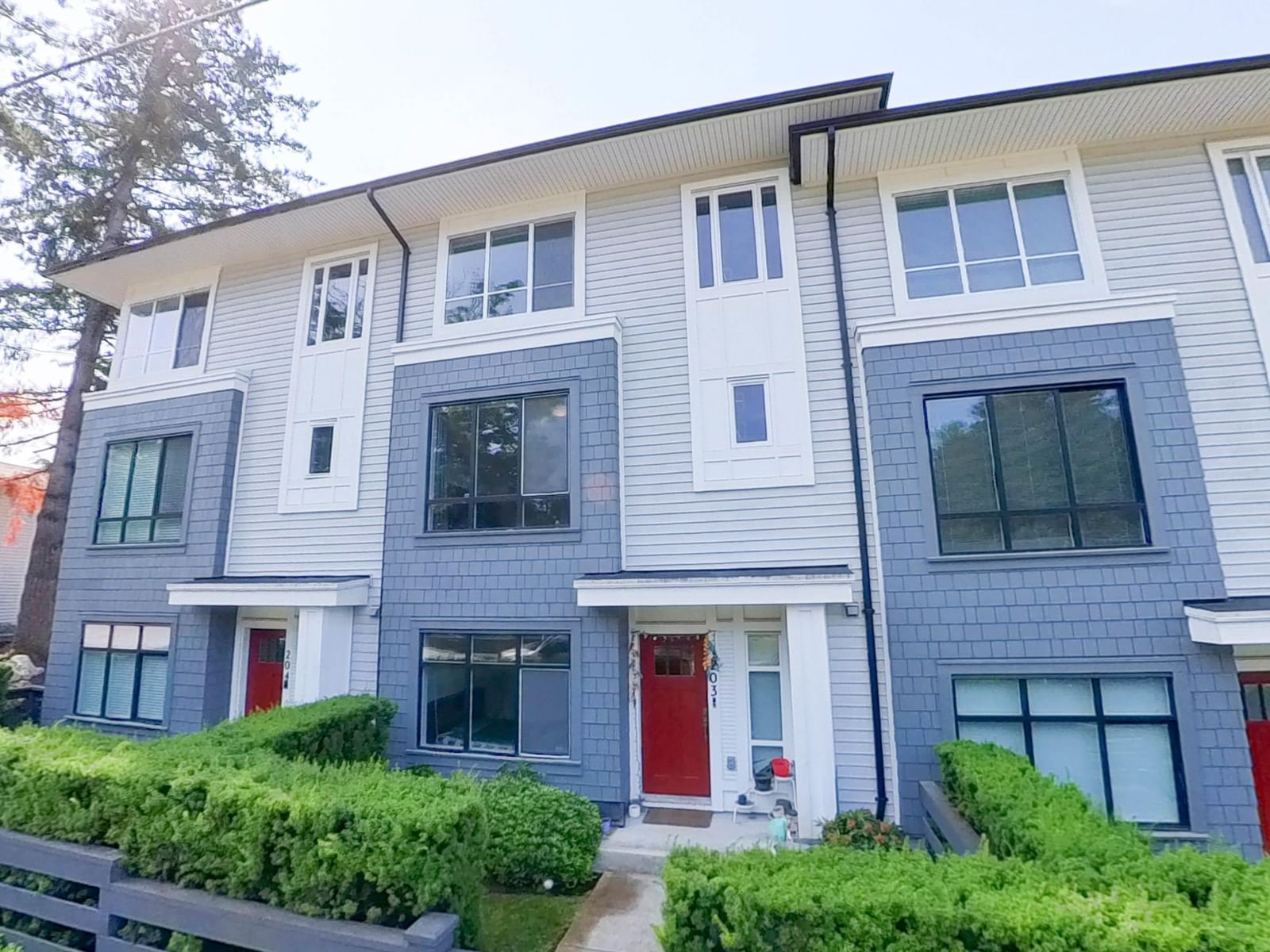 Listing Image 9