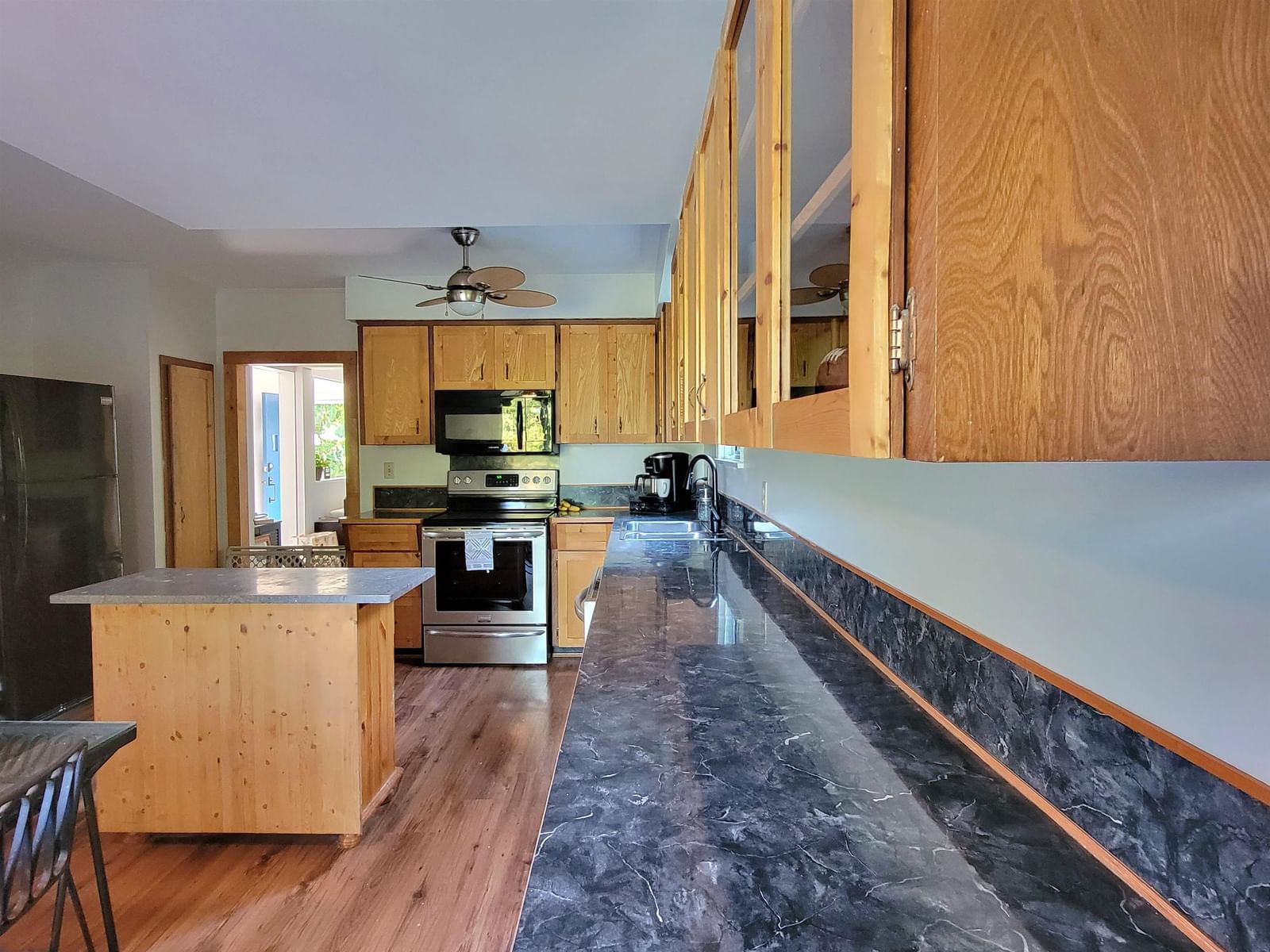 Listing Image 18