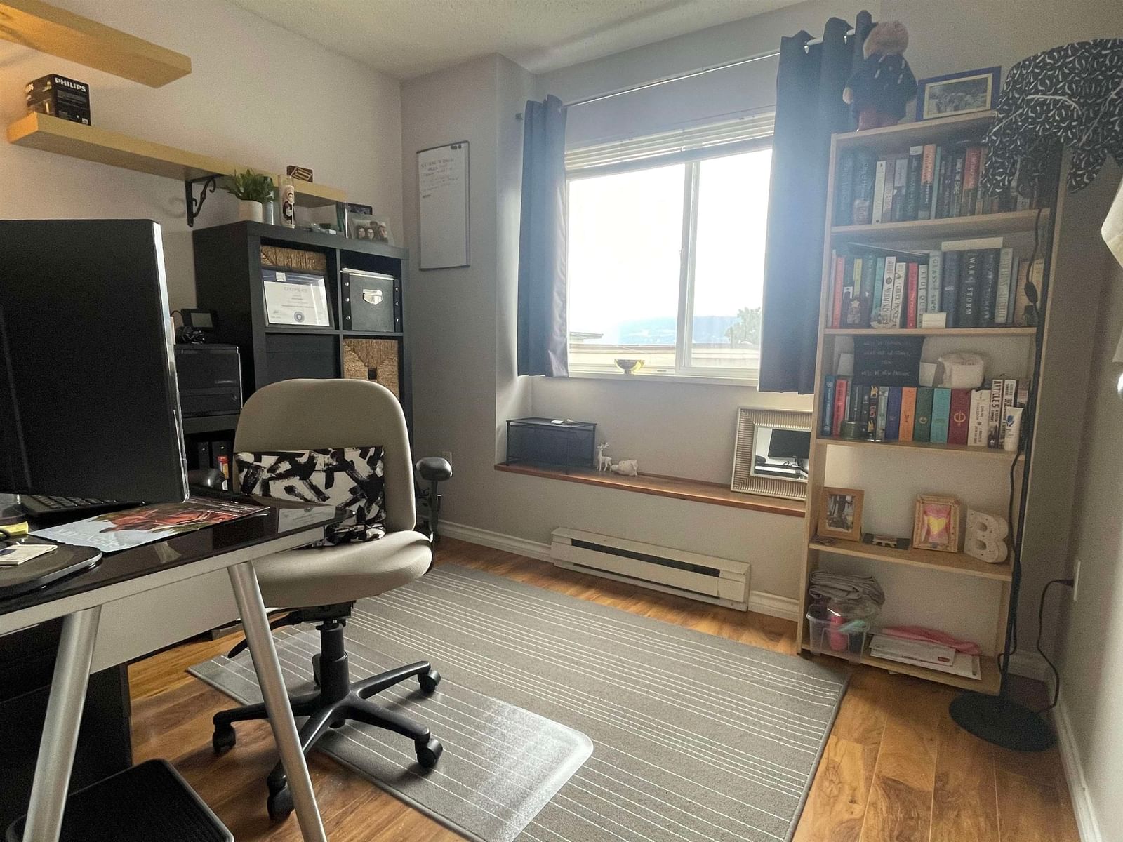 Listing Image 8