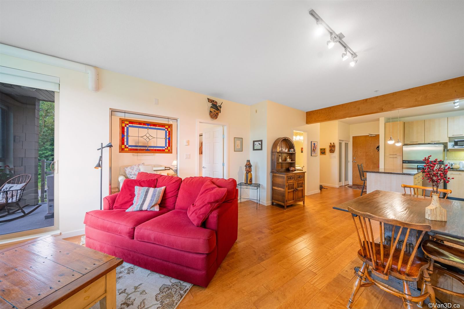 Listing Image 8