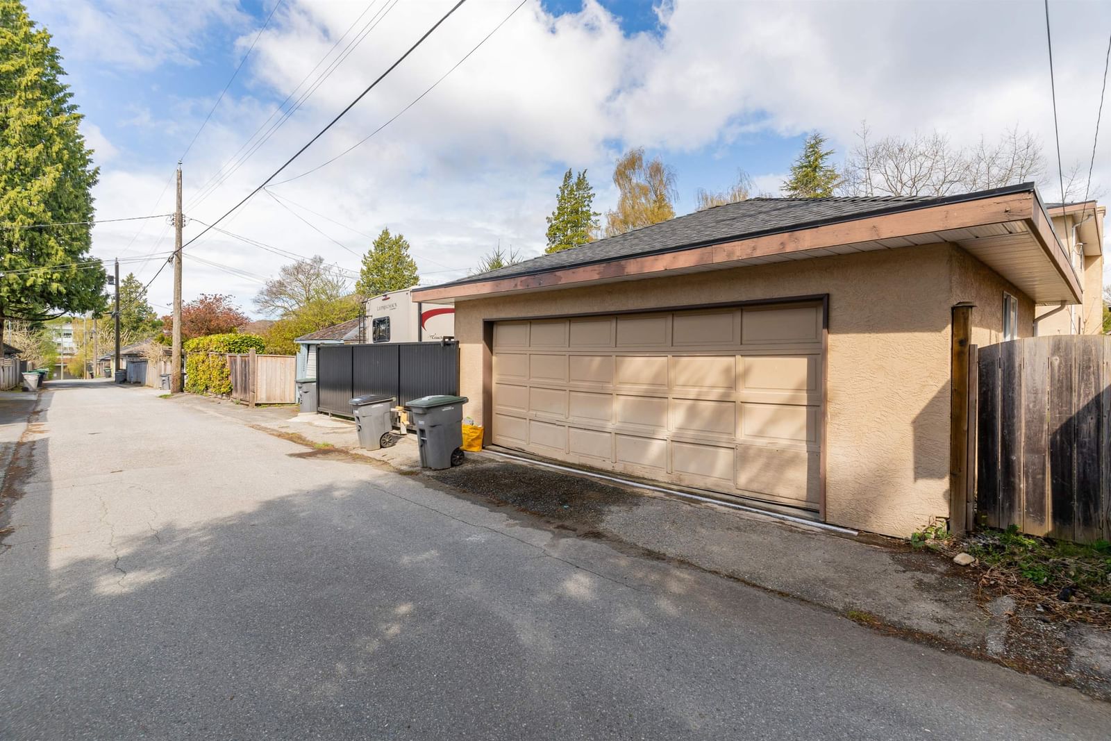 Listing Image 33