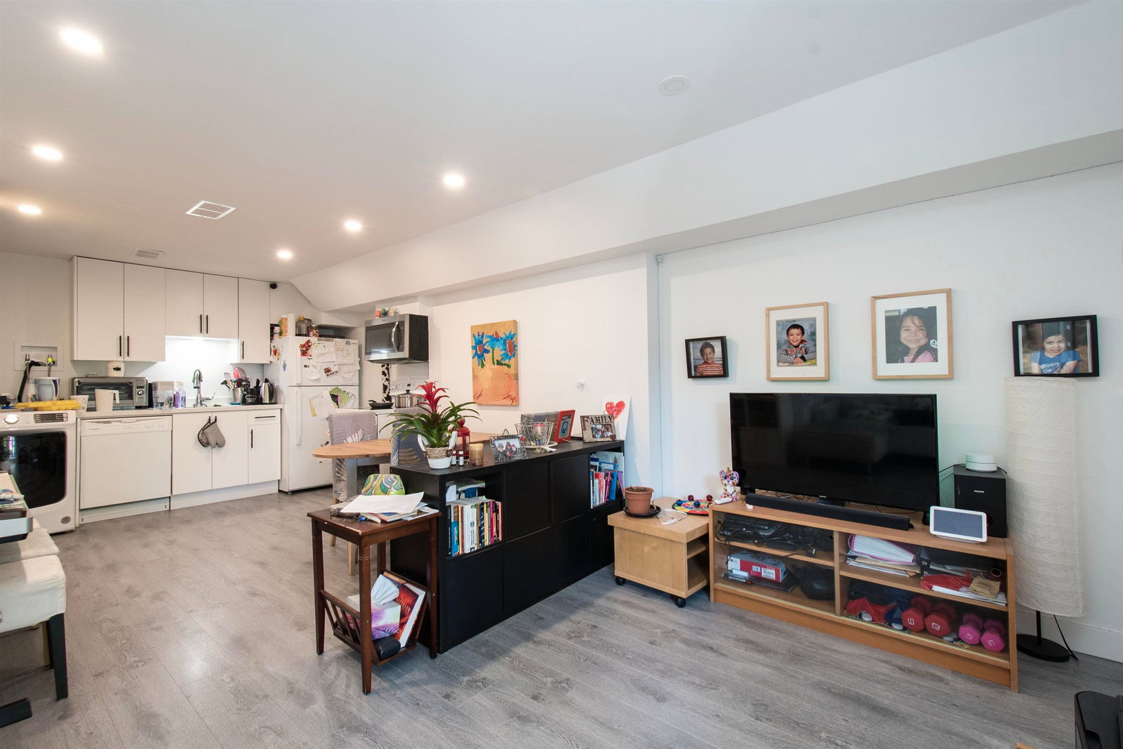Listing Image 21
