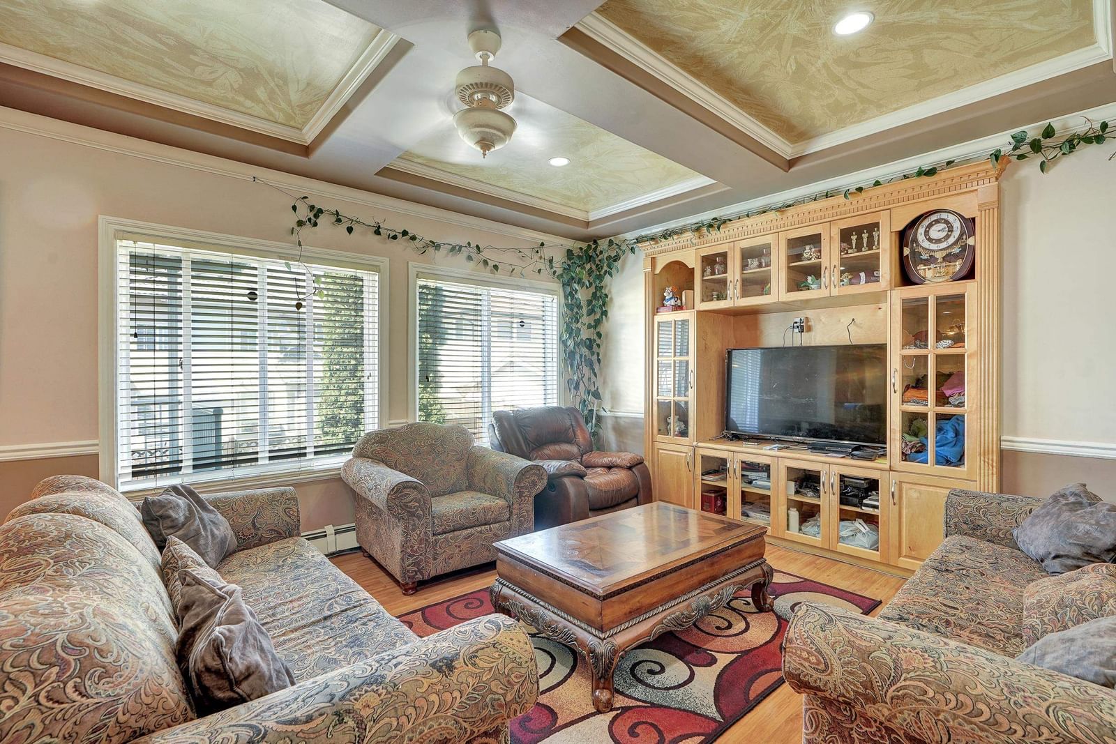 Listing Image 19