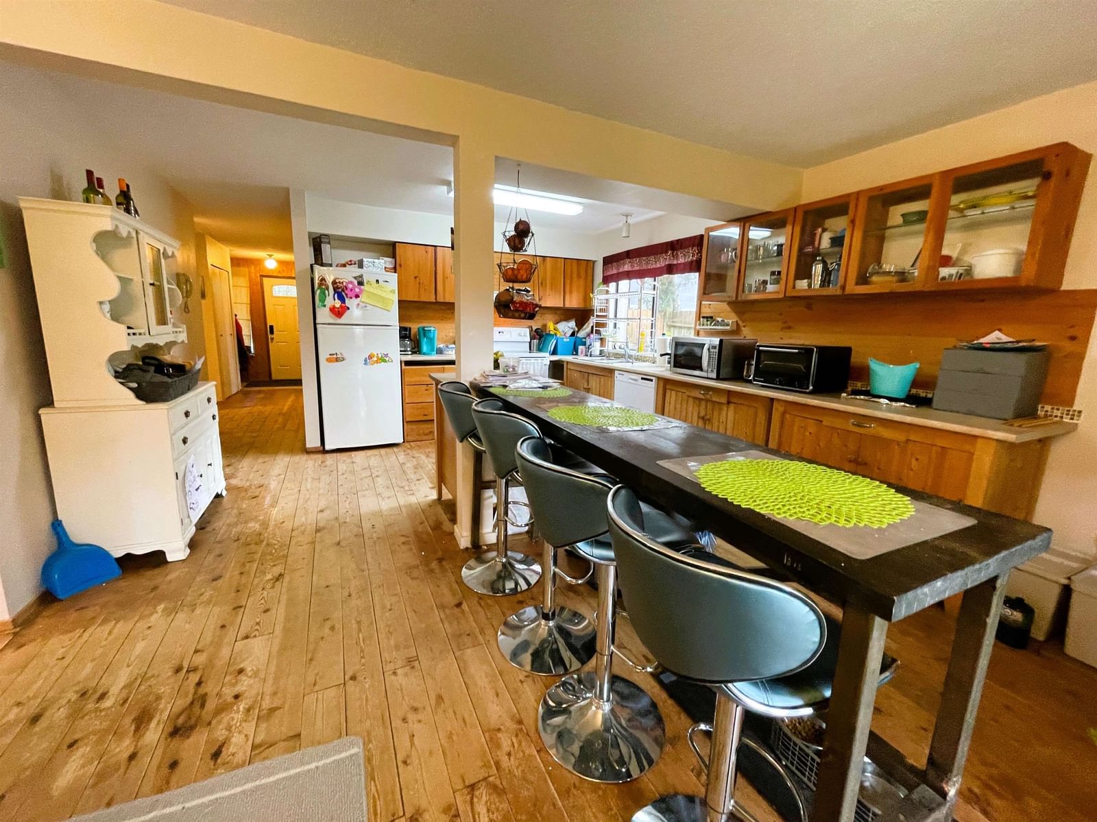 Listing Image 10