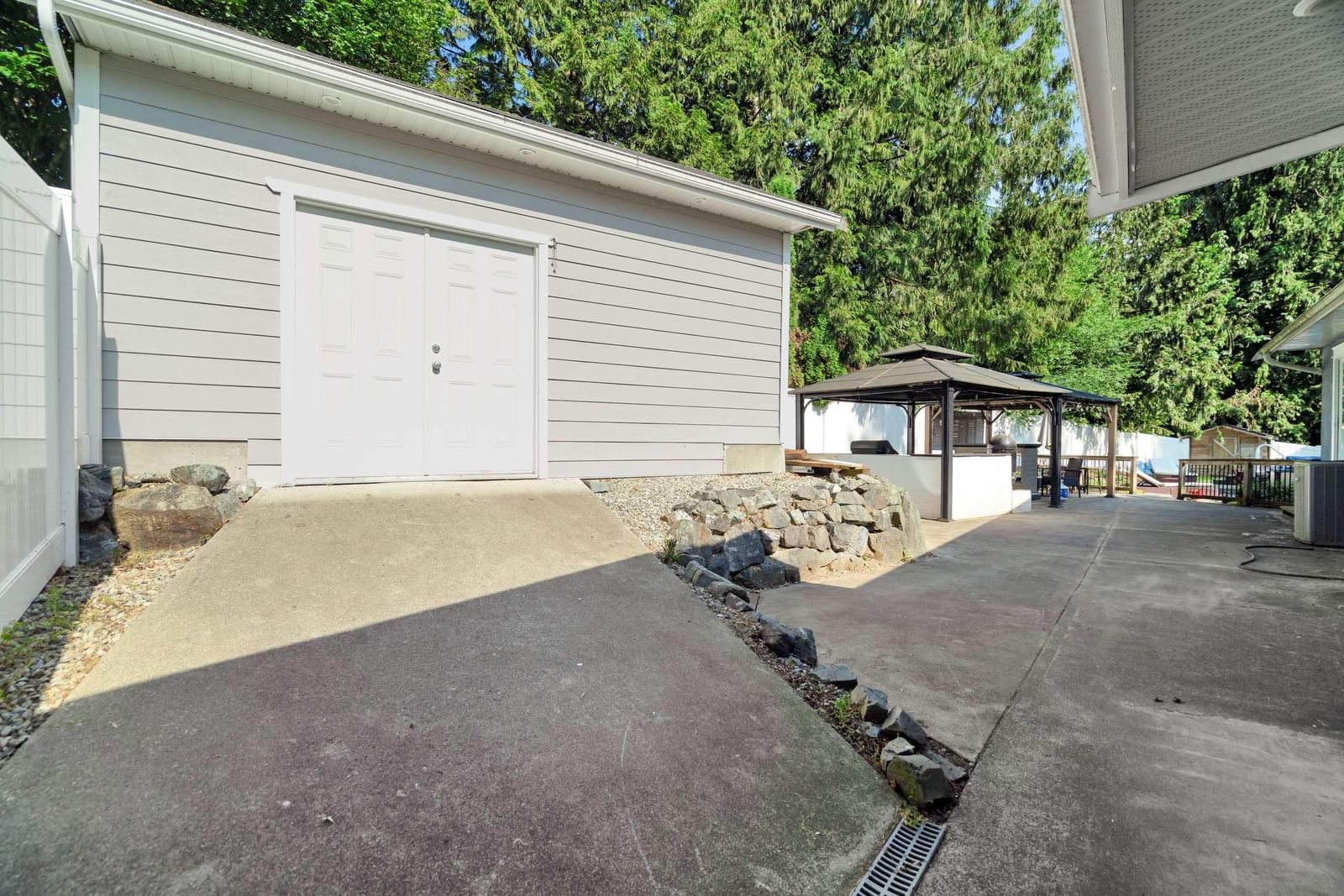 Listing Image 24