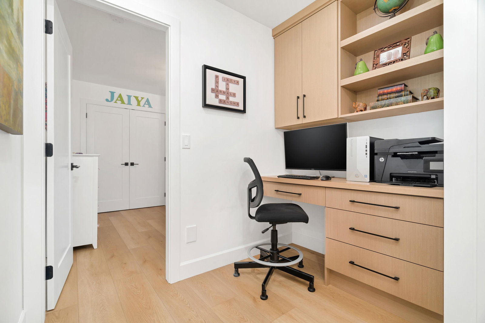 Listing Image 22