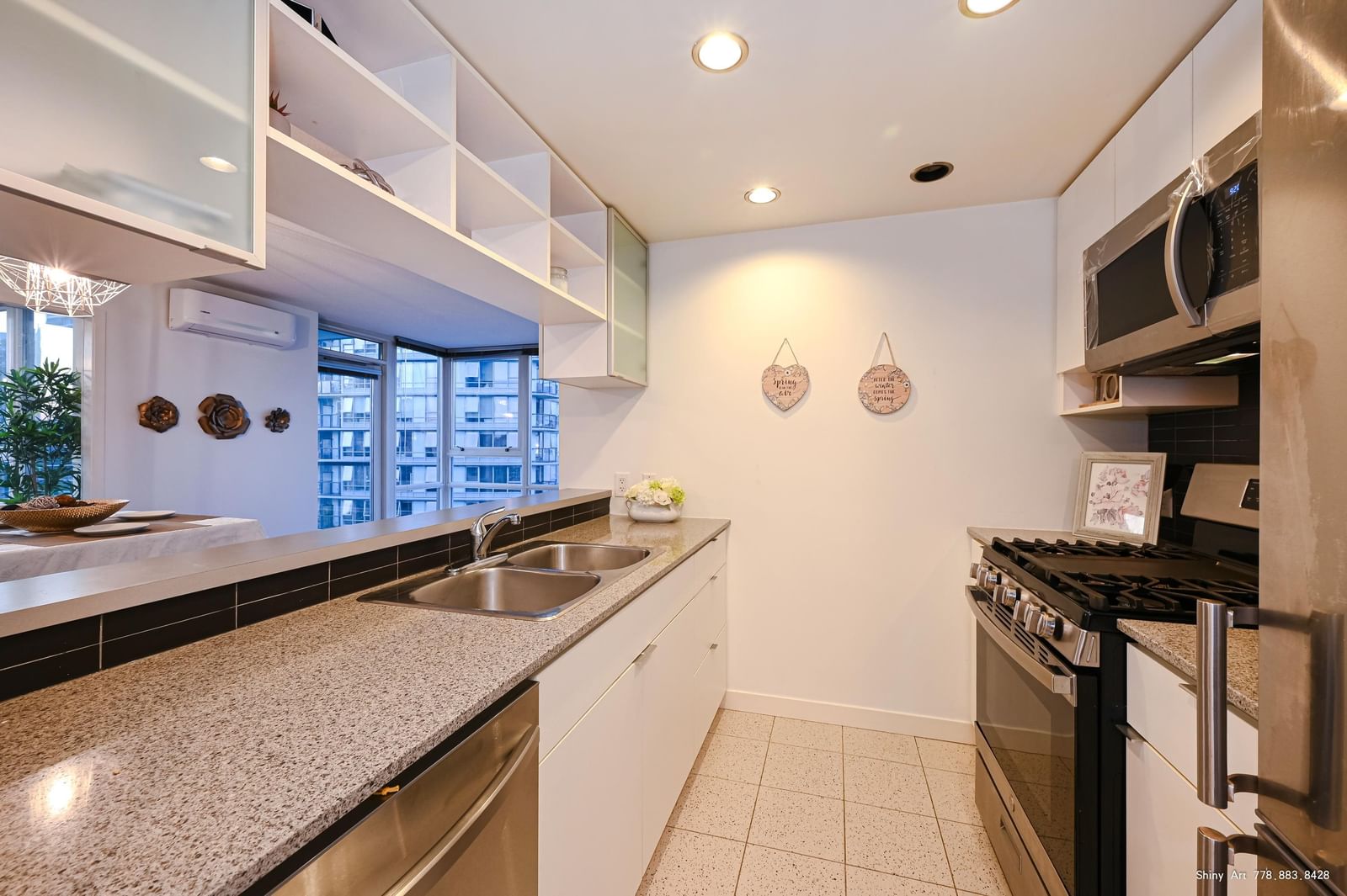 Listing Image 12