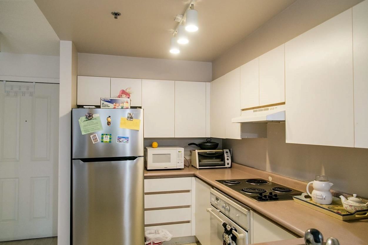 Listing Image 5