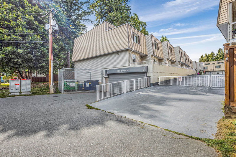 17 - 33293 Bourquin Crescent, Abbotsford, V2S 1Y2 | Image 3