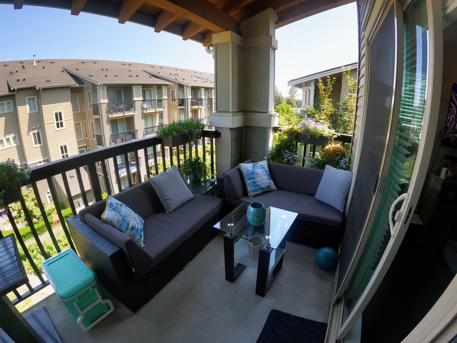 Listing Image 6