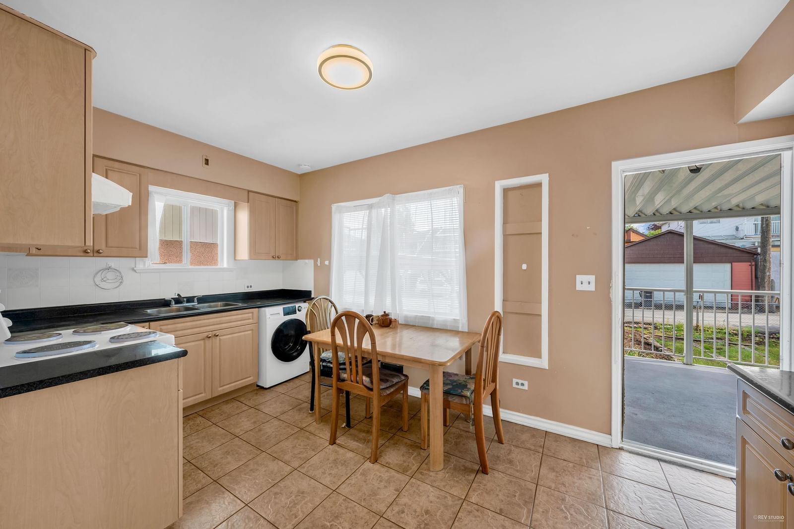 Listing Image 12