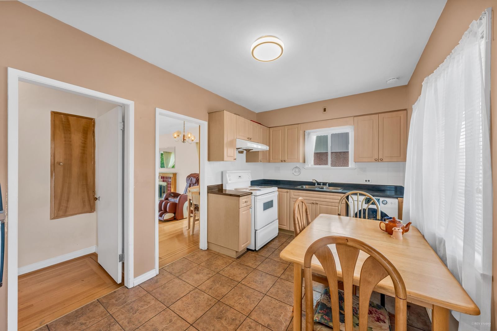 Listing Image 14