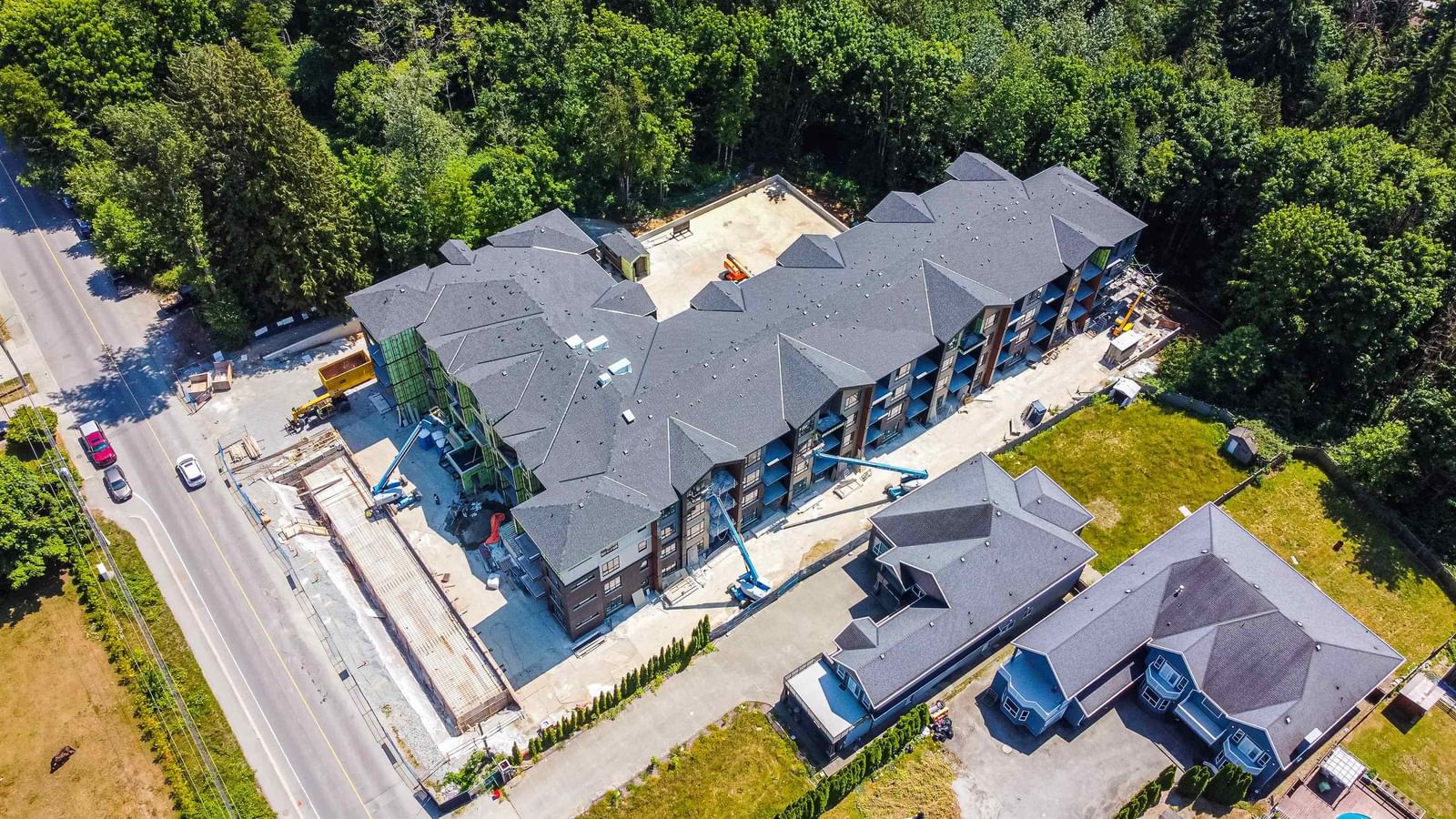 Listing Image 12