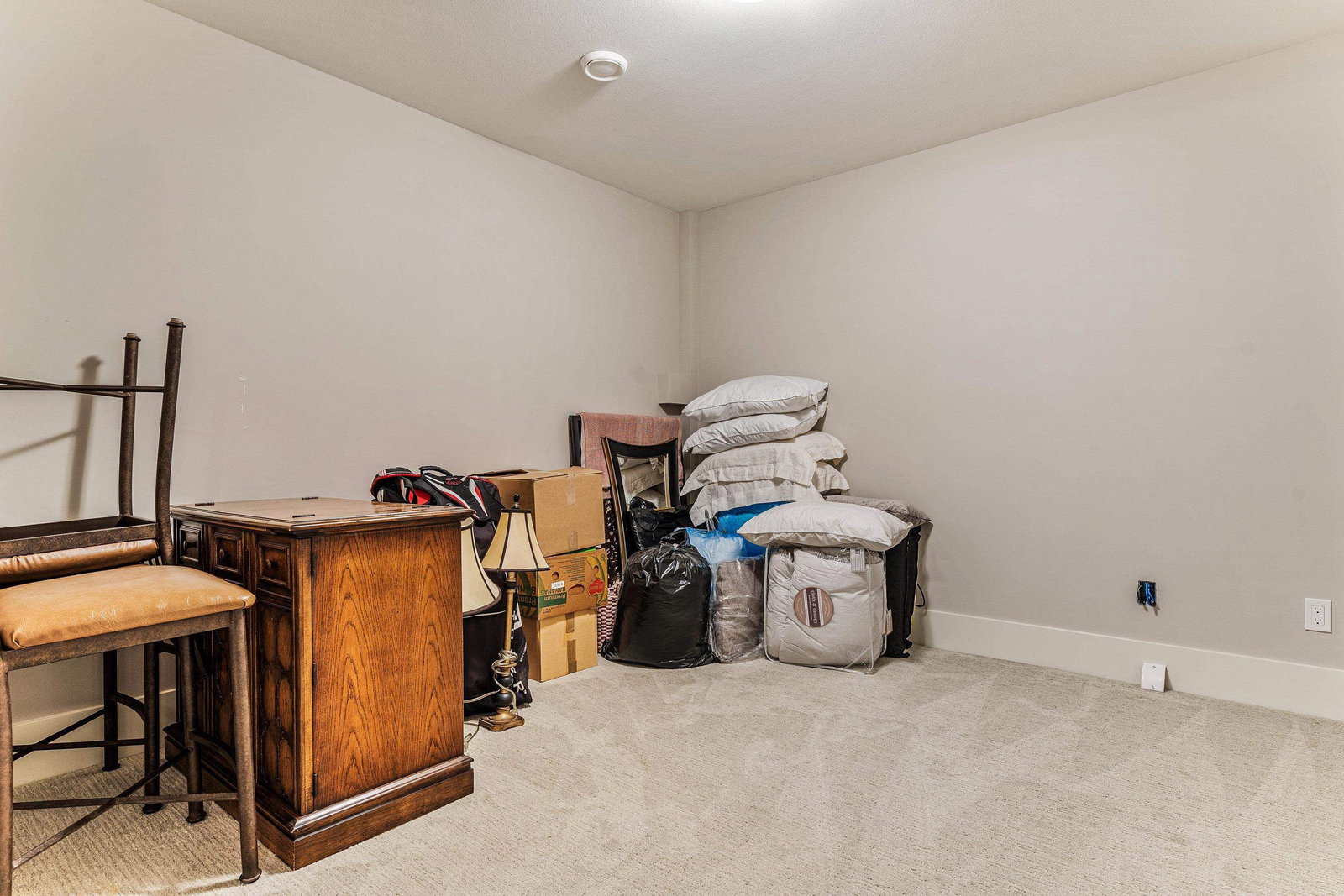Listing Image 33