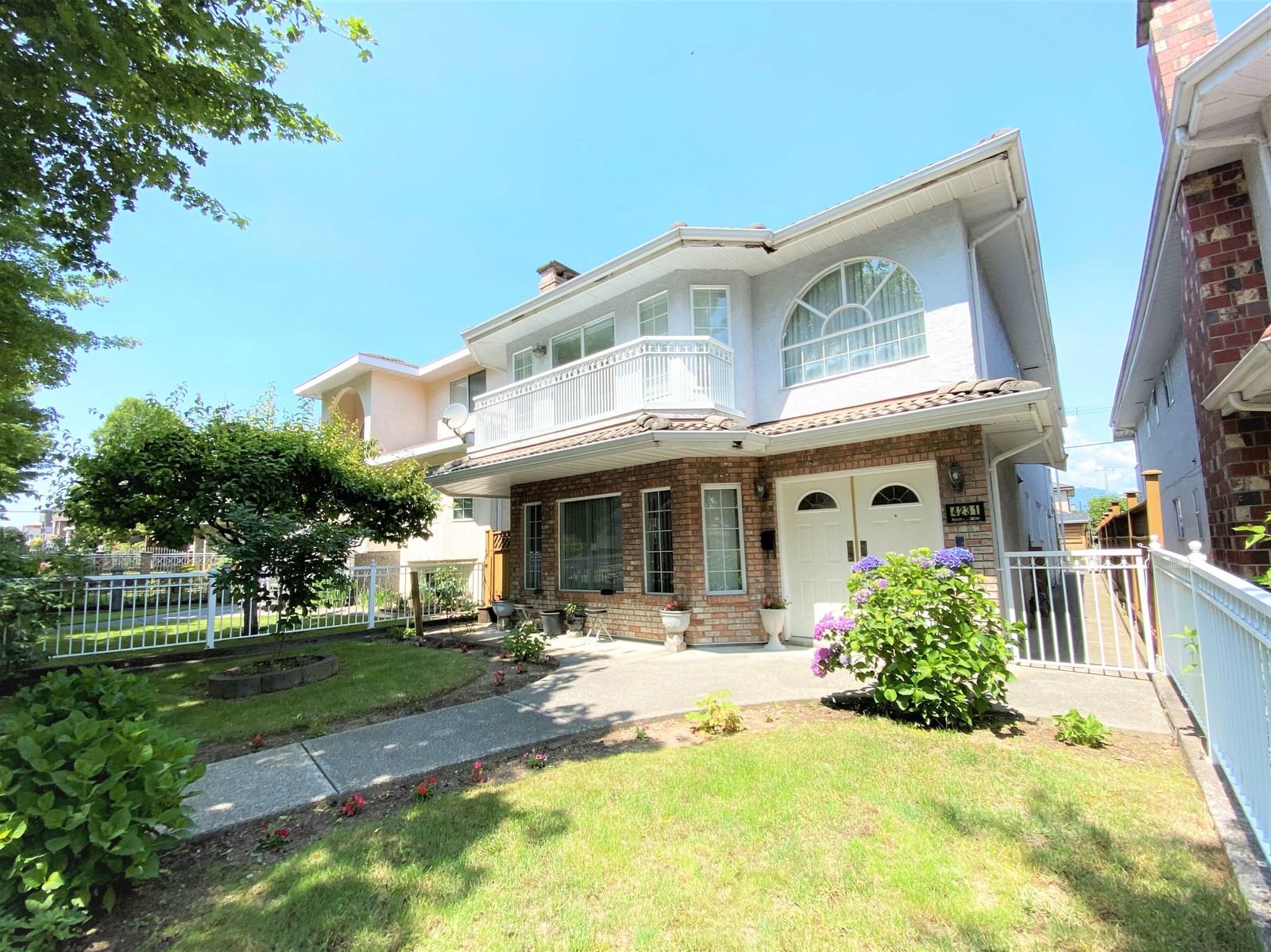Listing Image 1