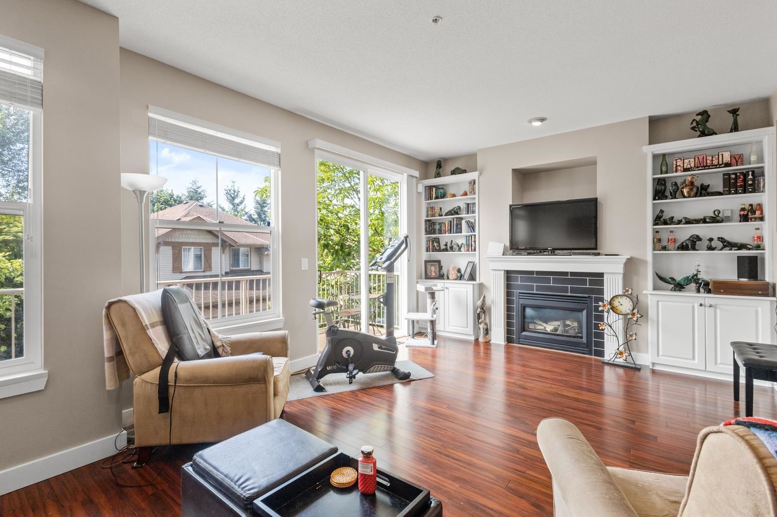 Listing Image 16