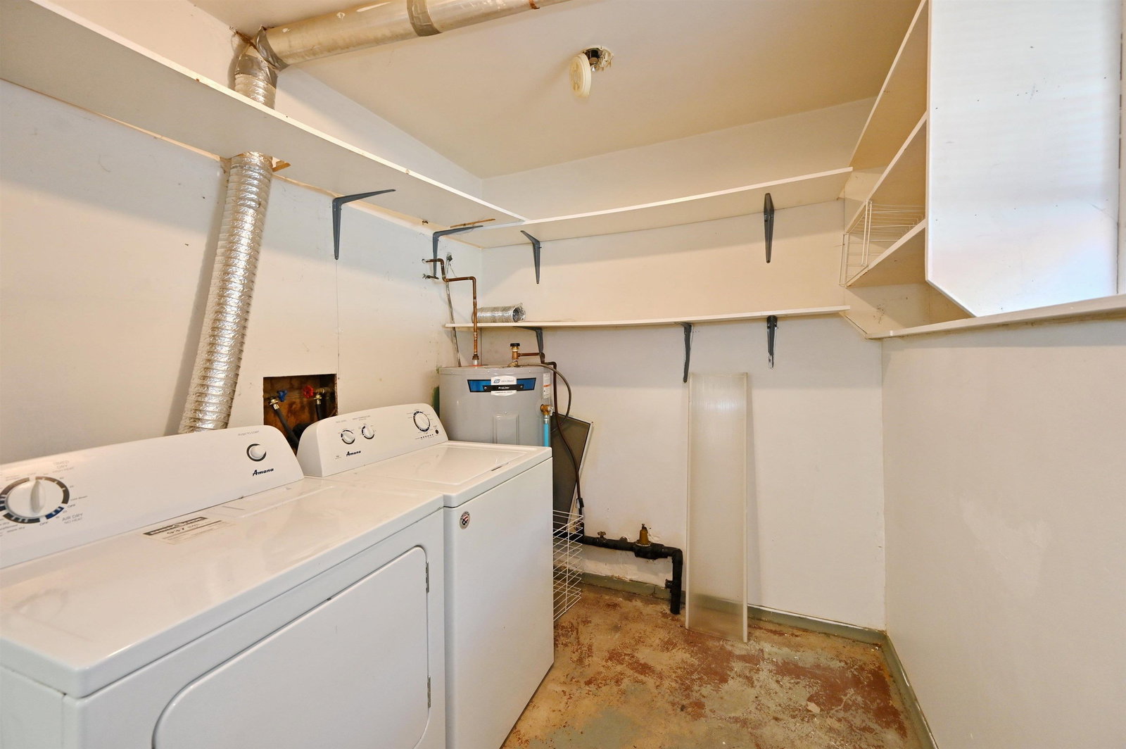 Listing Image 17