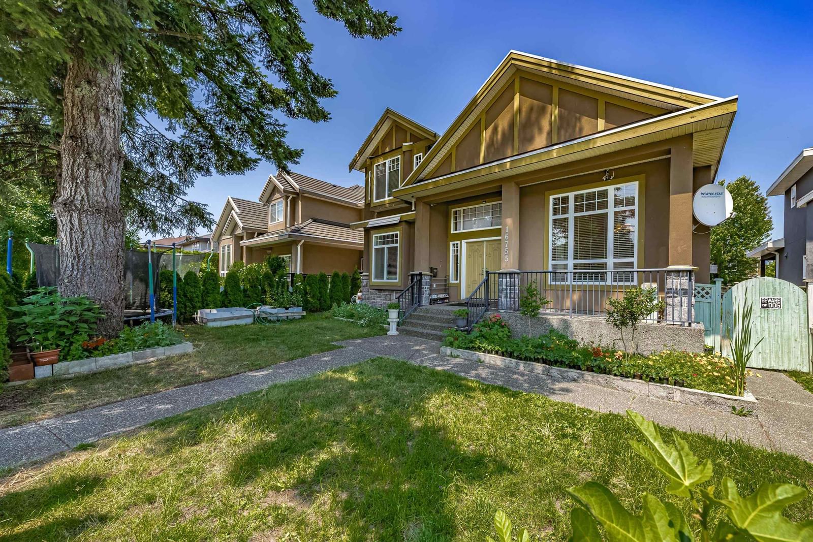 Listing Image 4