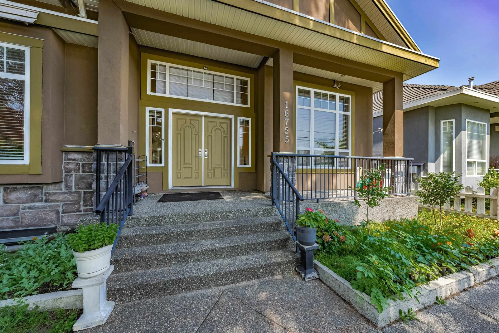 Listing Image 5