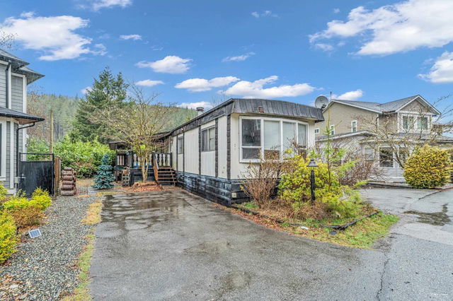 43 - 3295 Sunnyside Road