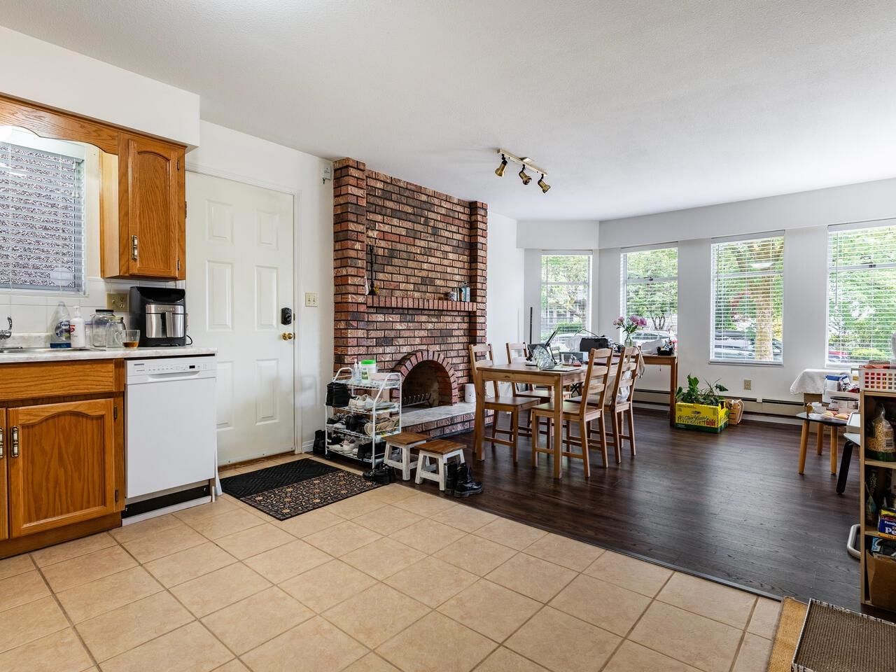 Listing Image 17