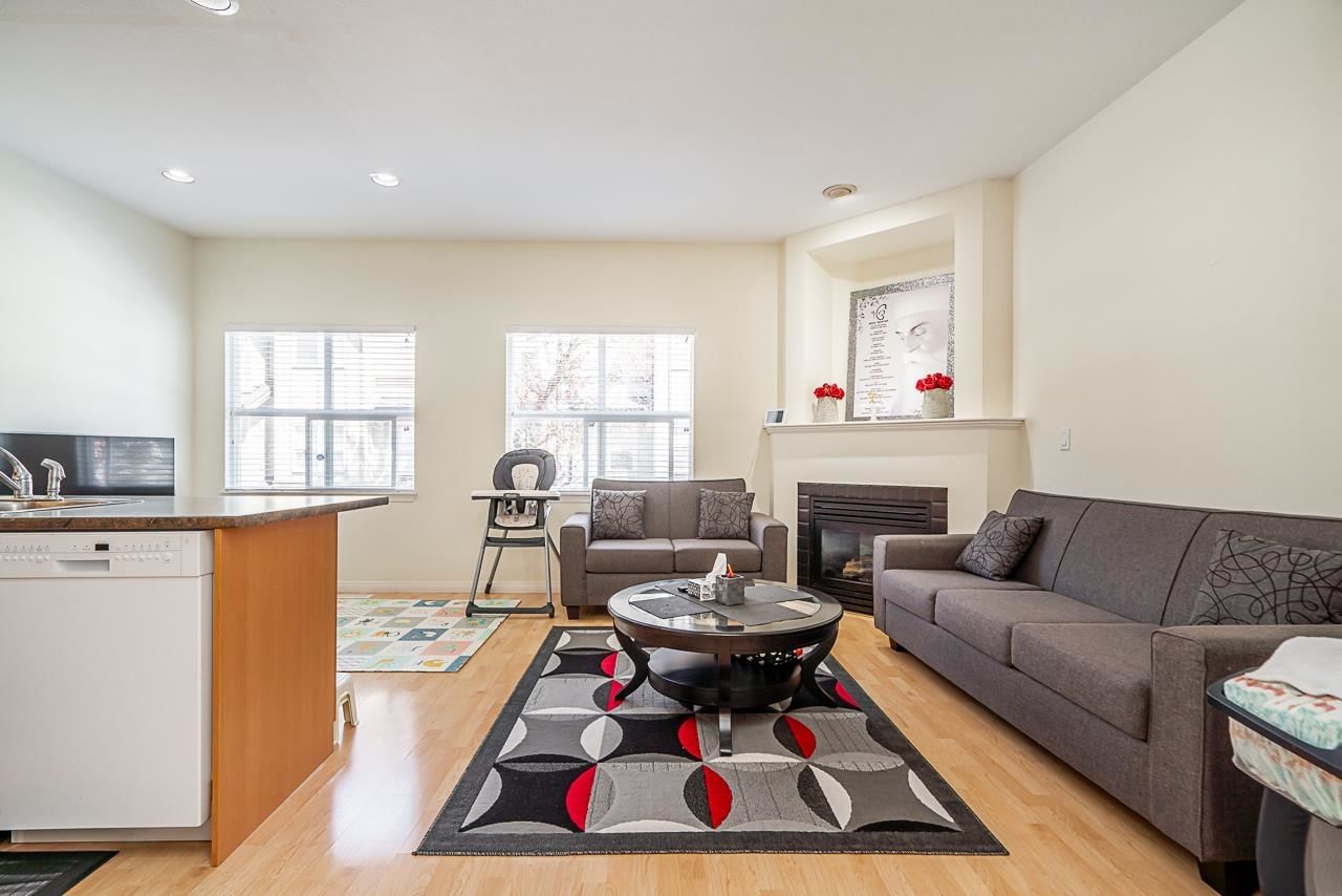 Listing Image 14