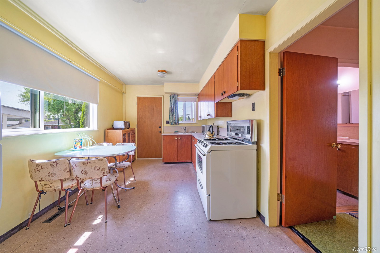 Listing Image 13