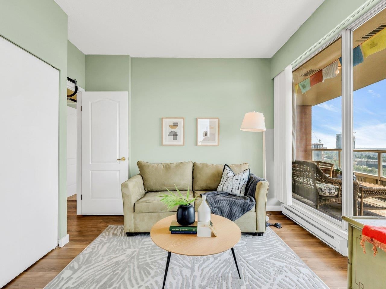 Listing Image 15