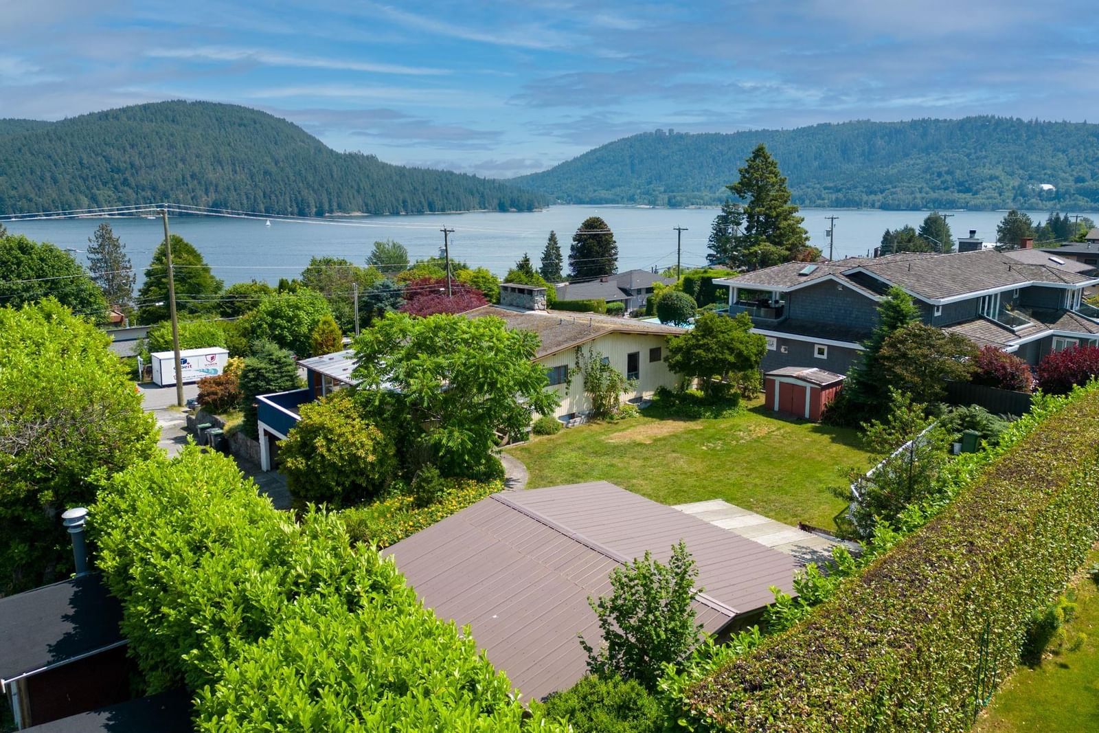 Listing Image 6
