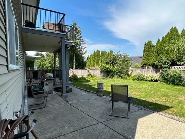 Listing Image 10