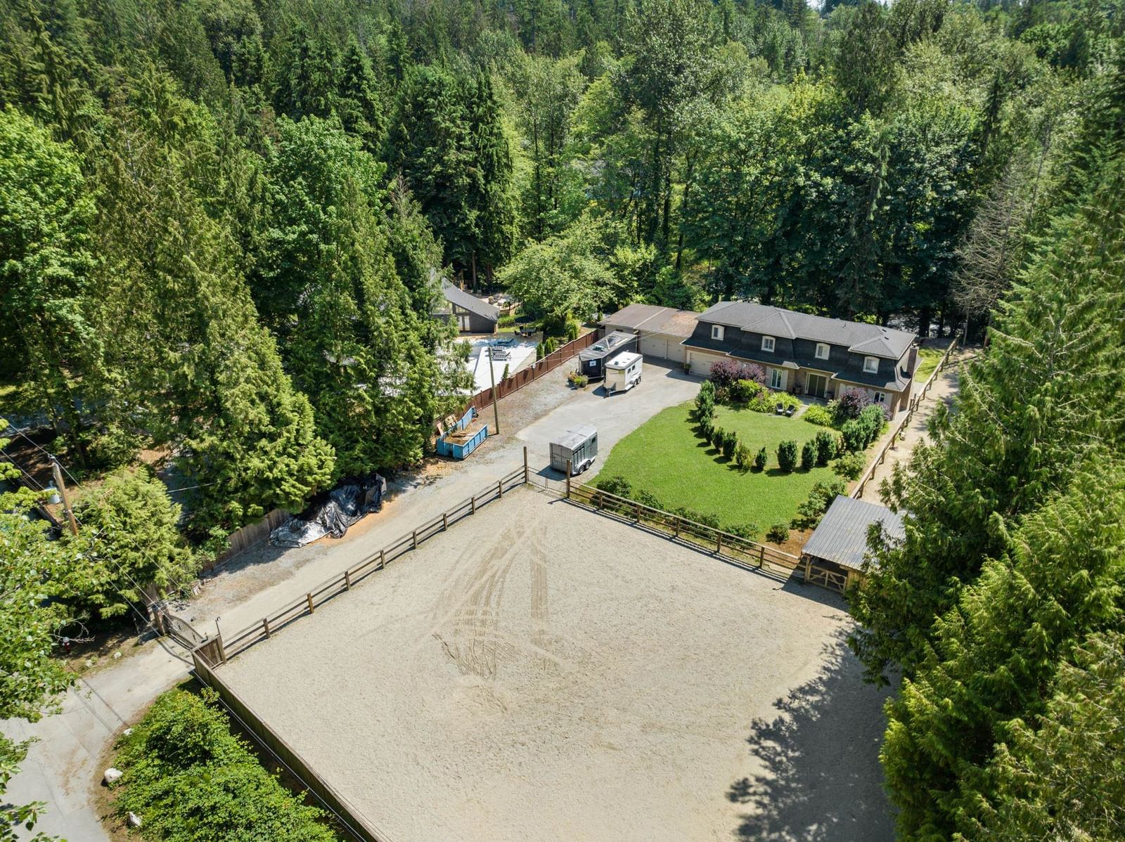 Listing Image 4