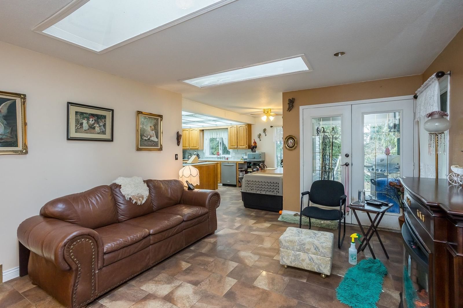 Listing Image 15